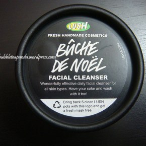 LUSH Buche de Noel Facial Cleanser Review, Pictures, How-to
